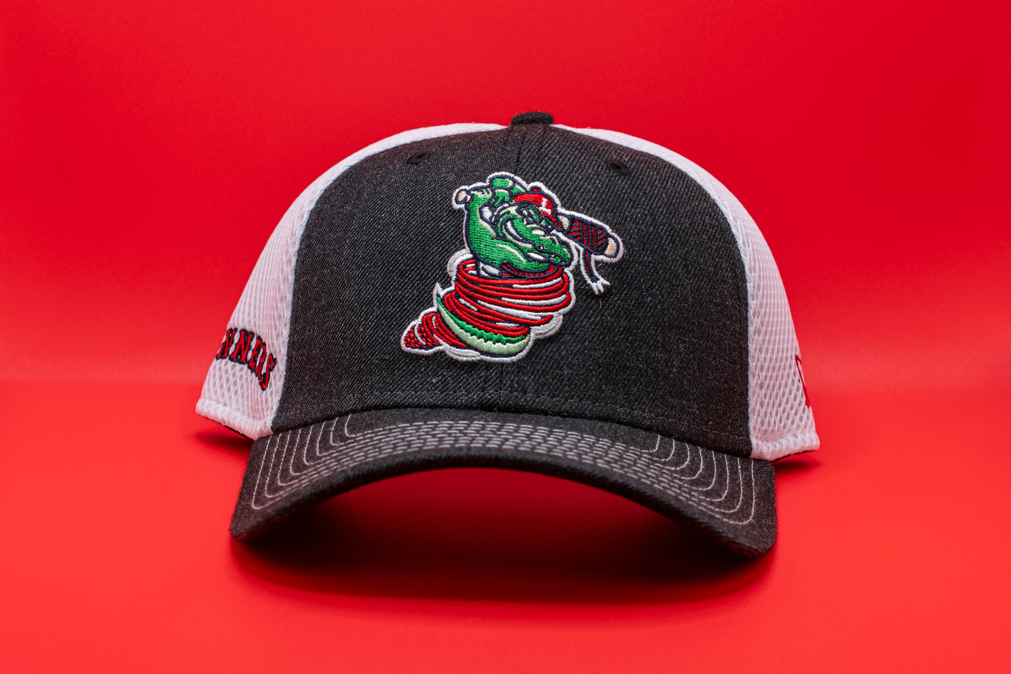 New Era Mesh Canalligator Hat